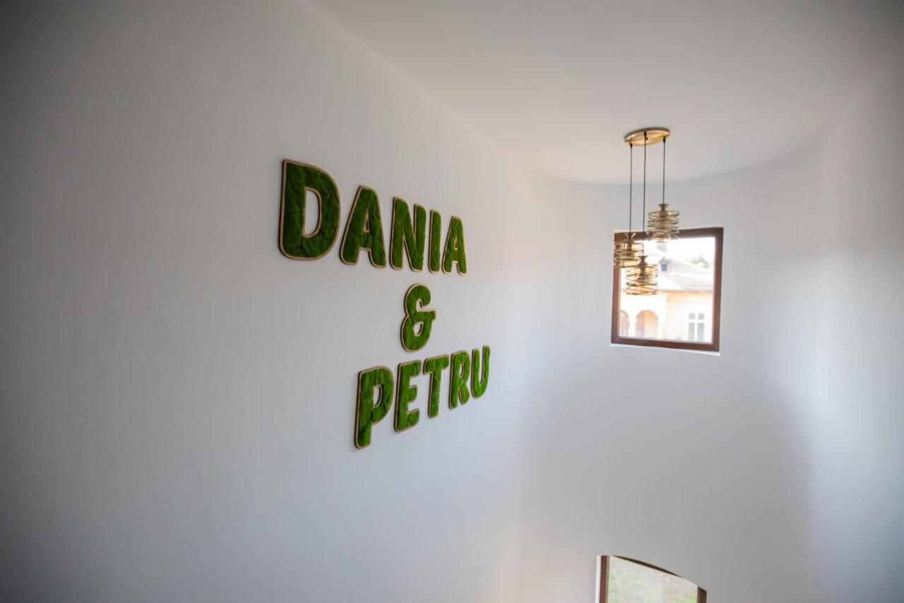 Dania&Petru Residence Tîrgu Ocna Extérieur photo